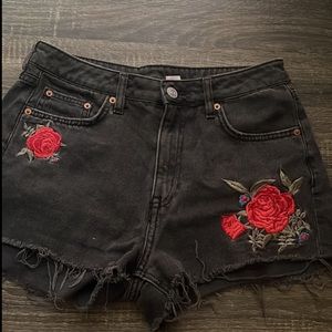 Black Denim Rose Embroidered H&M Jean Shorts